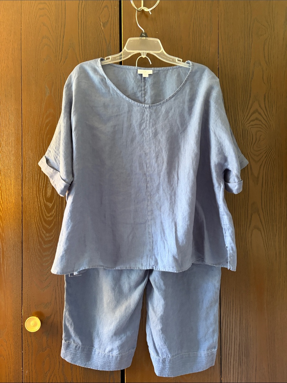 J Jill 2 pc, Relaxed Linen Tunic Top and capris(M) in Light Periwinkle. Top/L.